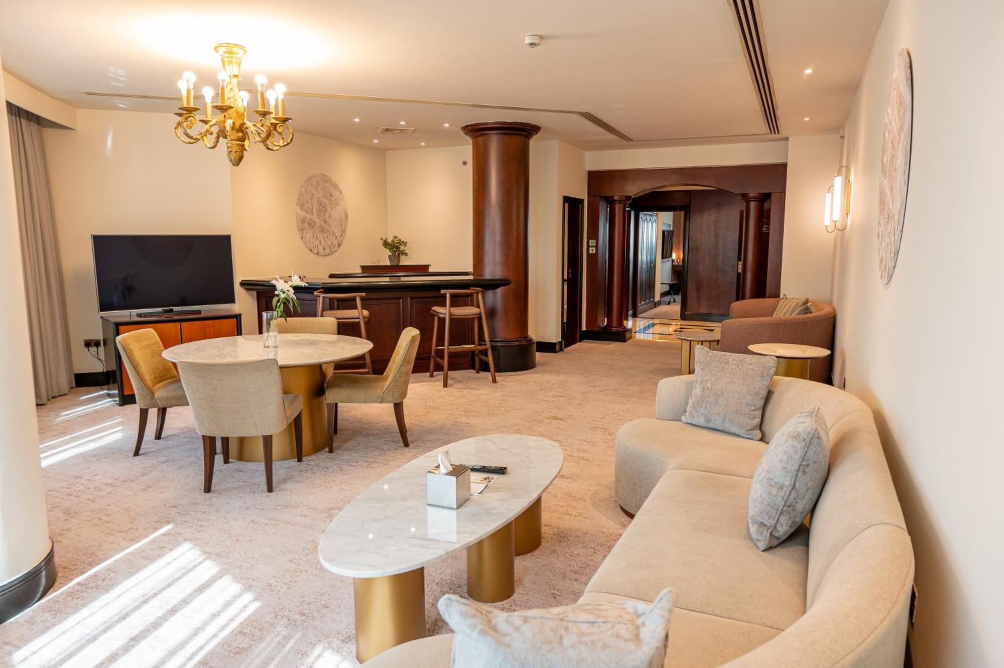 Majestic Cove Hotel - Formerly Le Meridien Fairway Dubai Buitenkant foto