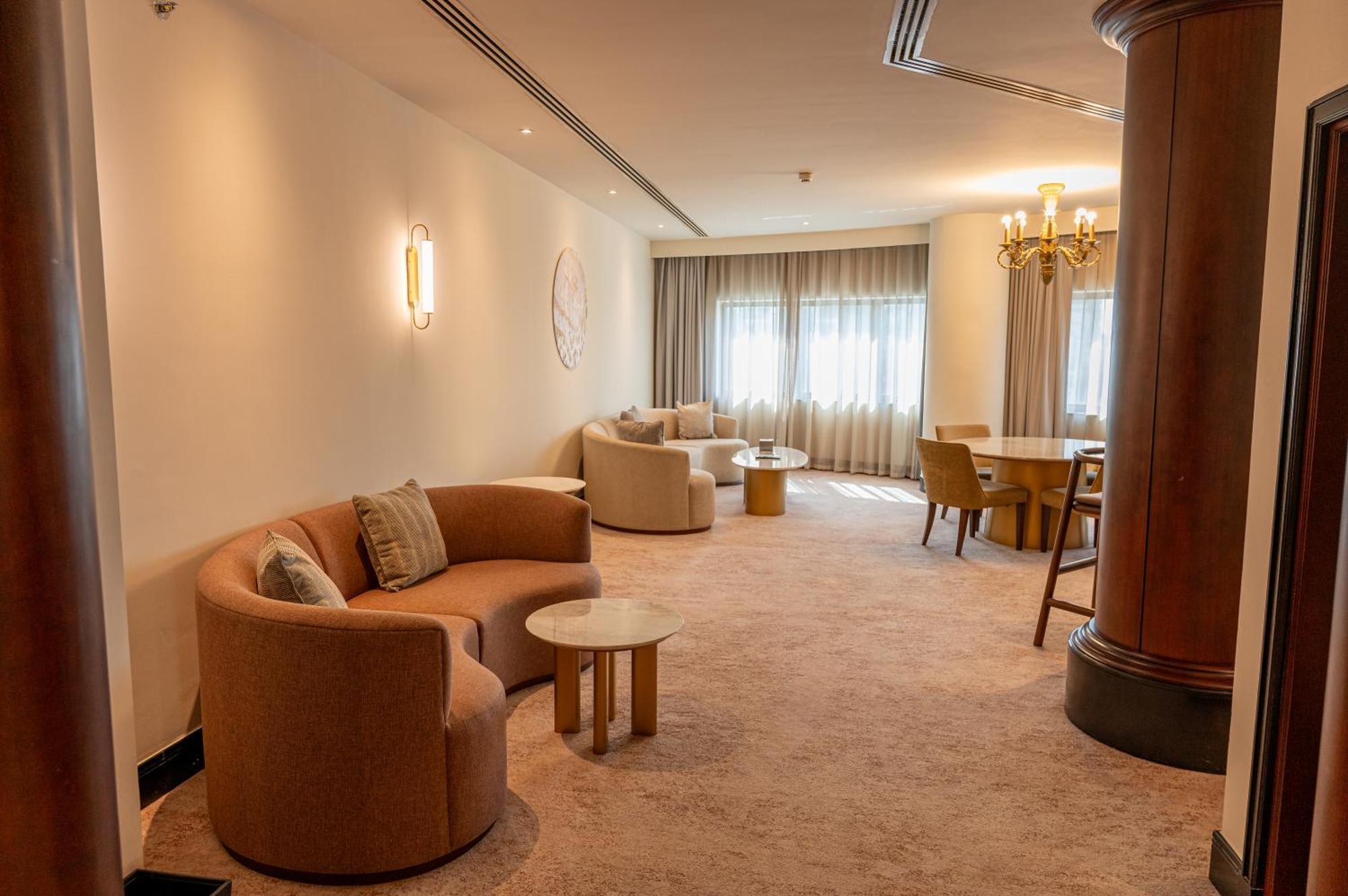 Majestic Cove Hotel - Formerly Le Meridien Fairway Dubai Buitenkant foto