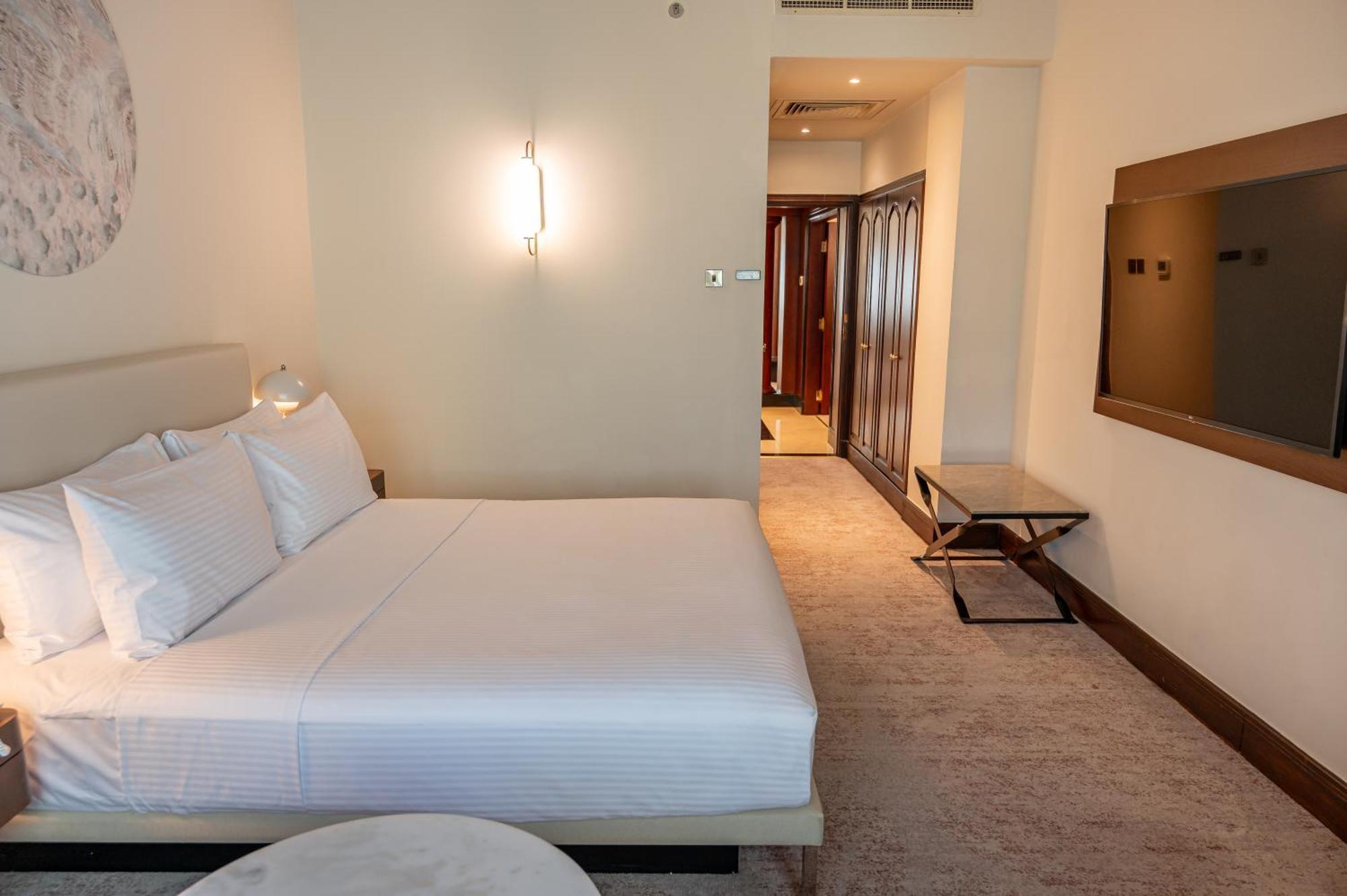 Majestic Cove Hotel - Formerly Le Meridien Fairway Dubai Buitenkant foto