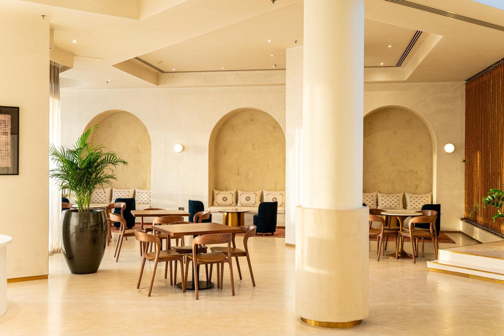 Majestic Cove Hotel - Formerly Le Meridien Fairway Dubai Buitenkant foto