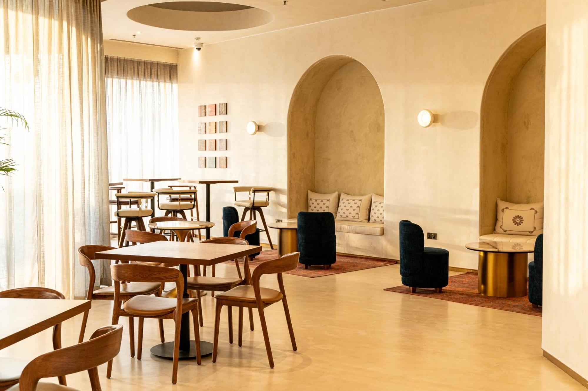 Majestic Cove Hotel - Formerly Le Meridien Fairway Dubai Buitenkant foto