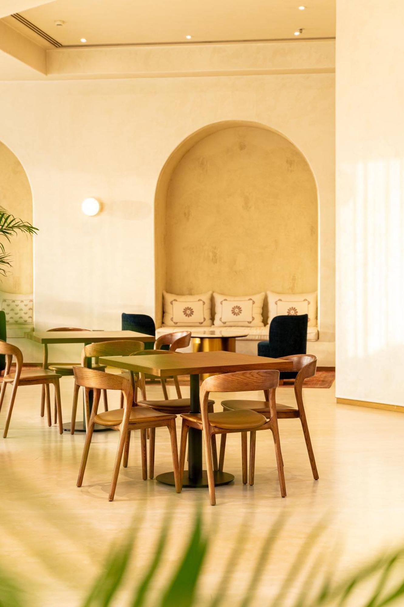 Majestic Cove Hotel - Formerly Le Meridien Fairway Dubai Buitenkant foto