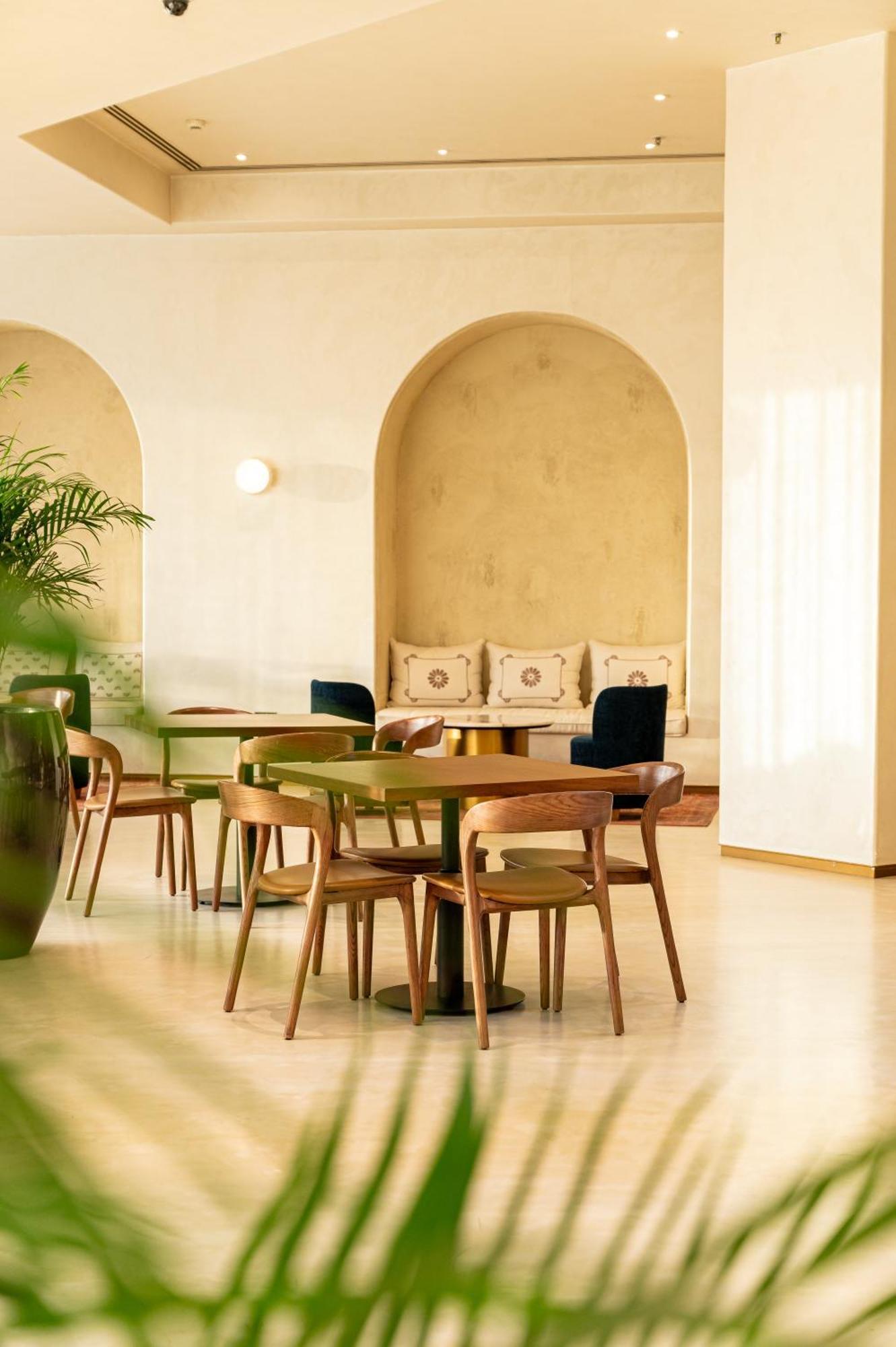 Majestic Cove Hotel - Formerly Le Meridien Fairway Dubai Buitenkant foto