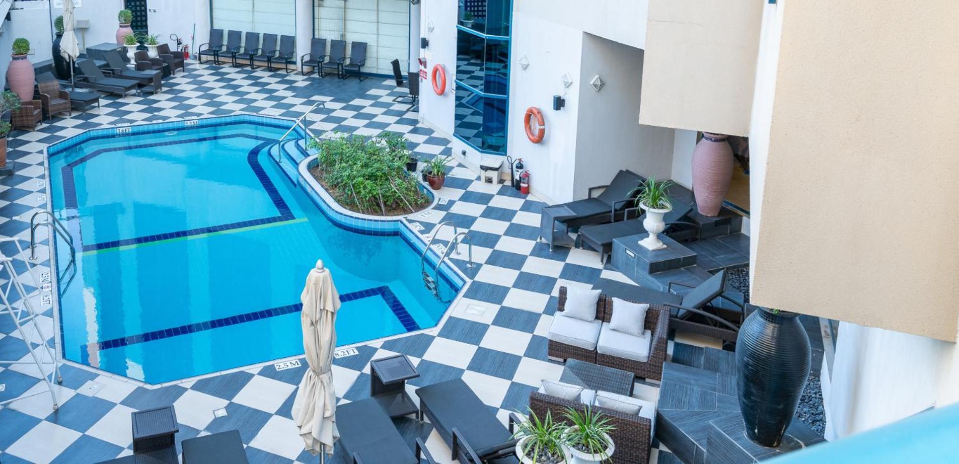 Majestic Cove Hotel - Formerly Le Meridien Fairway Dubai Buitenkant foto